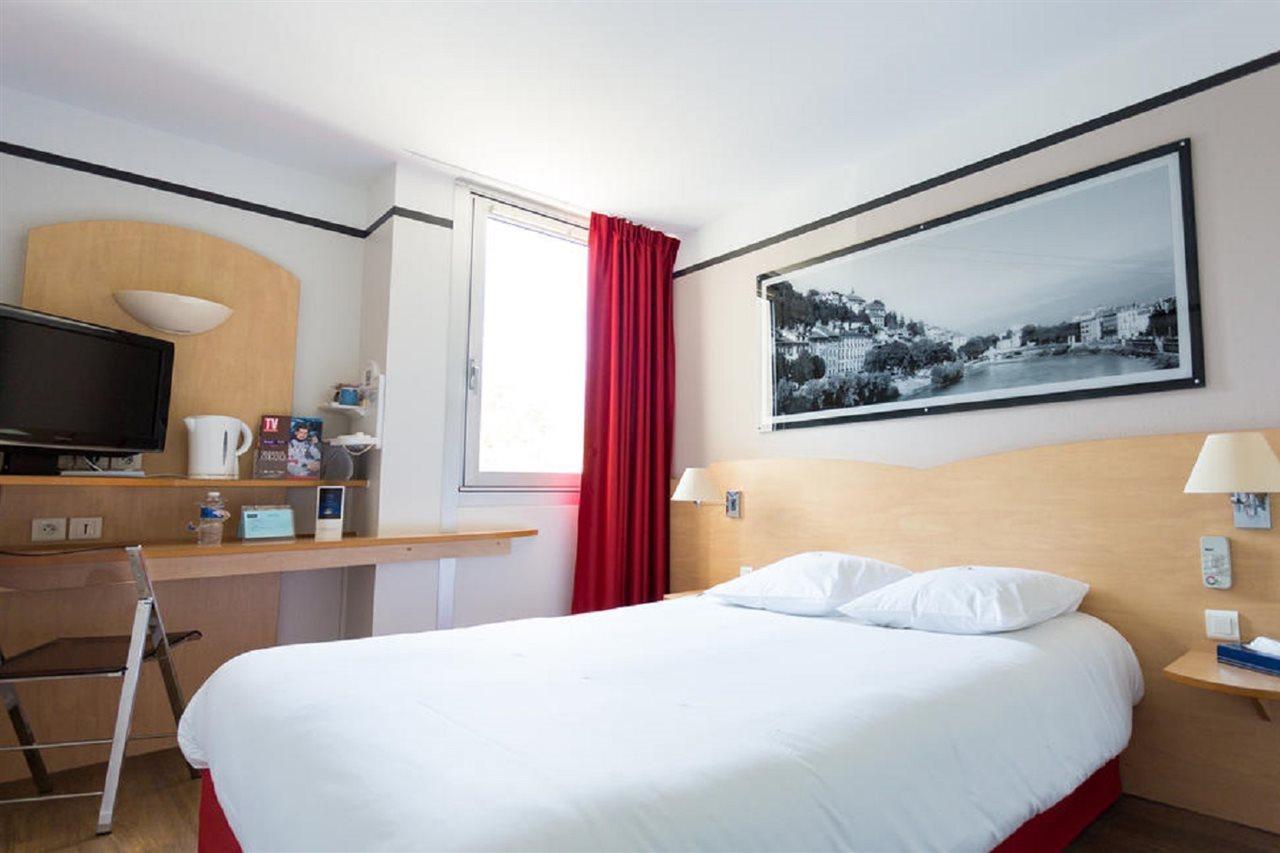 Hotel Inn Grenoble Eybens Parc Des Expositions Ex Kyriad Exterior foto